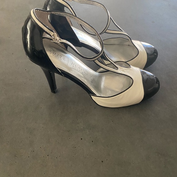 WHBM Heels size 8.5 - Picture 2 of 3